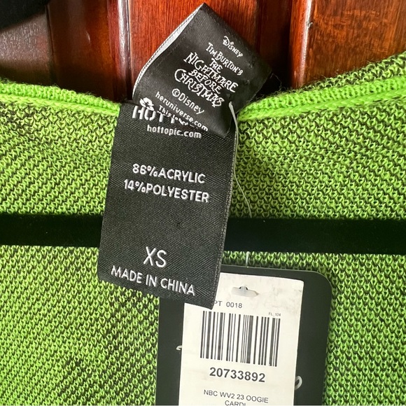 Disney Oogie Boogie Cardigan XS S NWT Hot Topic Green Nightmare Before Christmas - Picture 4 of 4